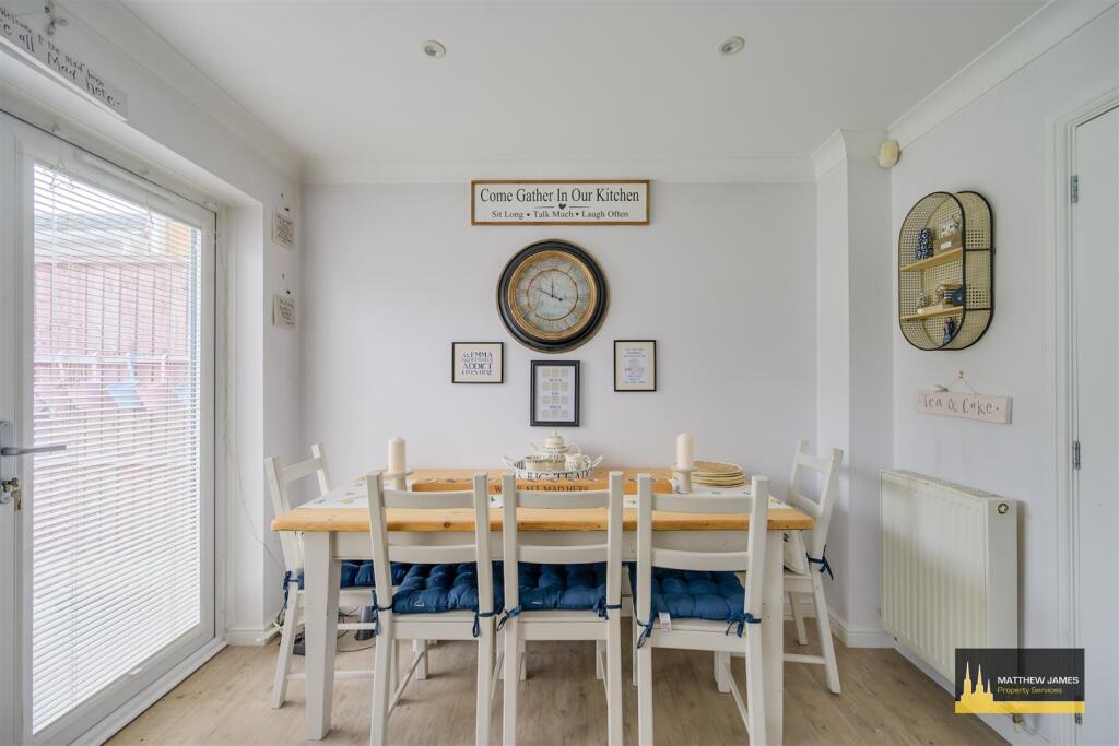 Additional image 4 of Larkin Grove, Walsgrave, Coventry * CUL-DE-SAC LOCATION *