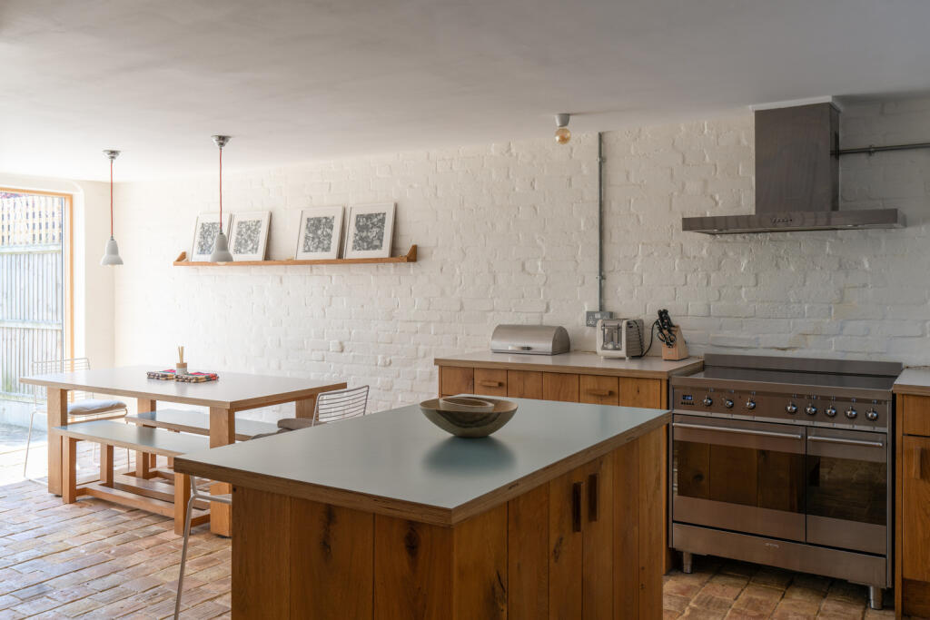 Additional image 13 of Island Wall, Whitstable, Kent