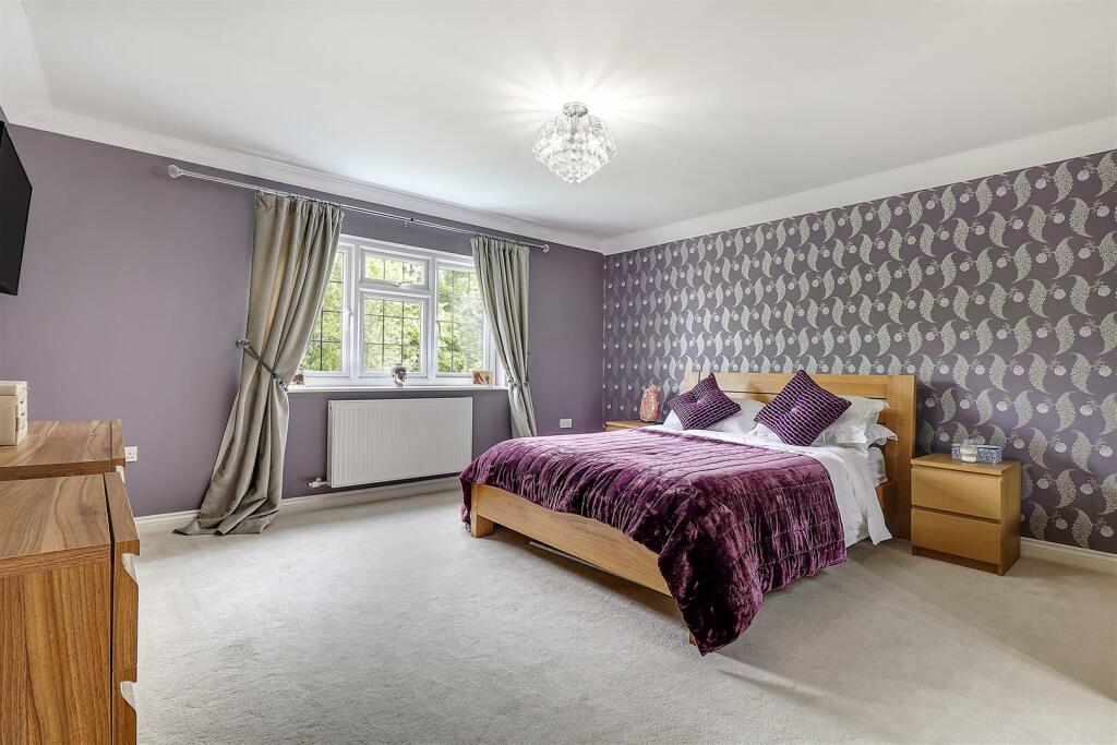 Additional image 24 of Cob Drive, Shorne,