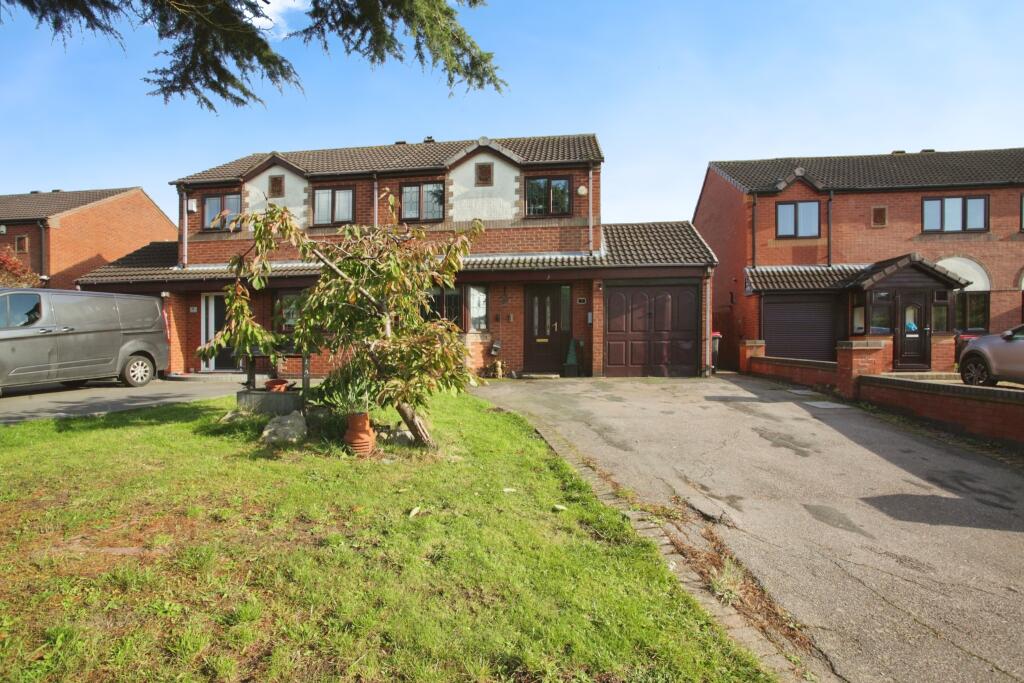 Additional image 16 of Pinewood Avenue, Atherstone, CV9