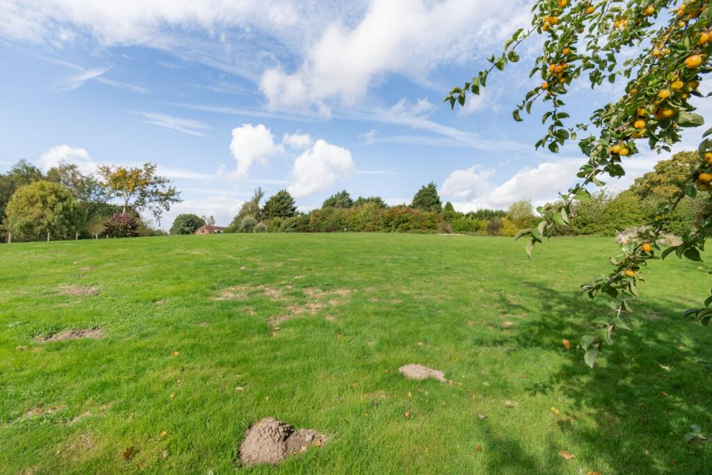 Additional image 35 of Bushylees Farm, Pear Tree Lane, Shorne