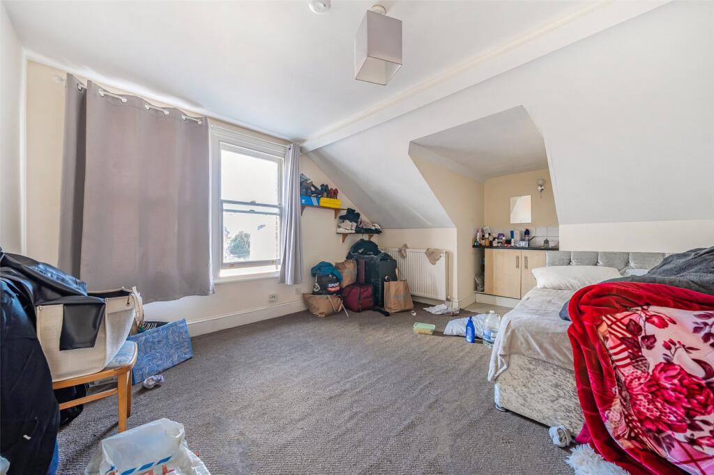 Additional image 16 of The Avenue, Gravesend, Kent