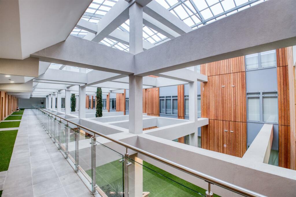 Additional image 21 of The Co-operative, Corporation Street, Coventry  ** BEAUTIFUL THROUGHOUT **