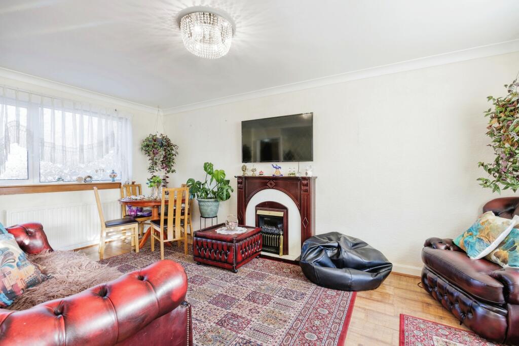 Additional image 4 of Strachan Avenue, Broughty Ferry, Dundee, Angus, DD5