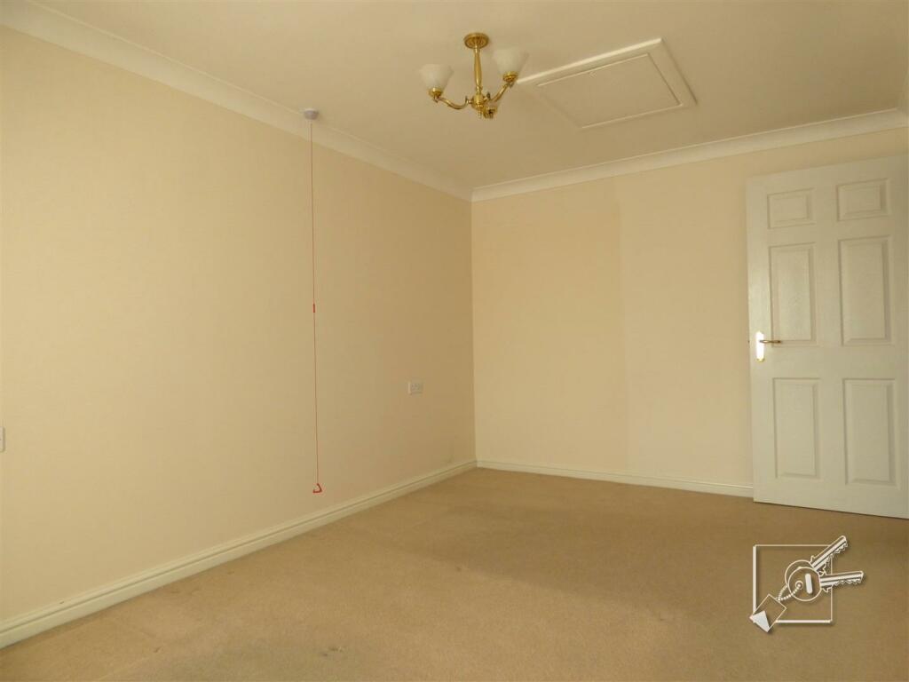 Additional image 18 of Glen View, Gravesend