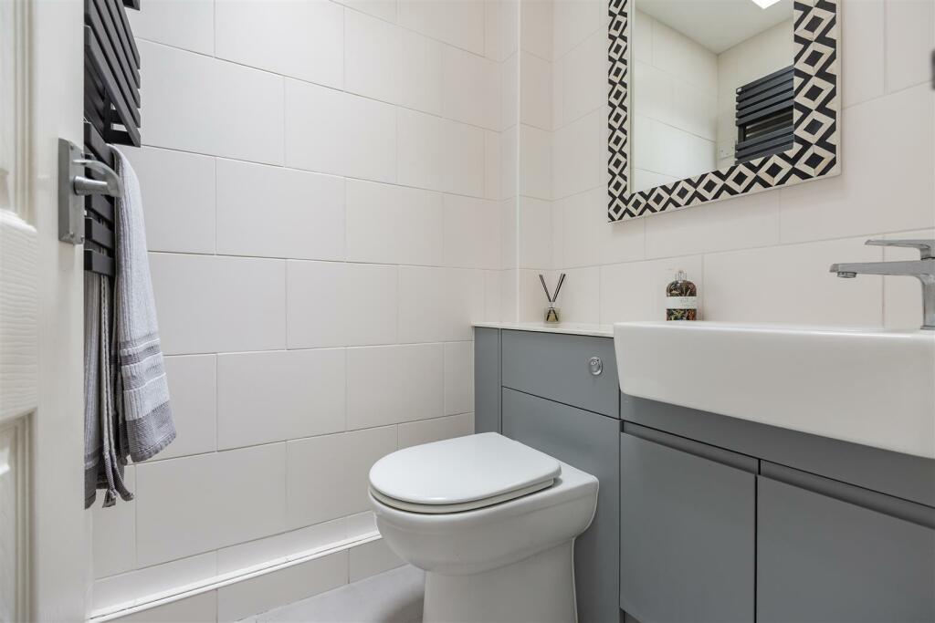 Additional image 18 of Lambardes, New Ash Green