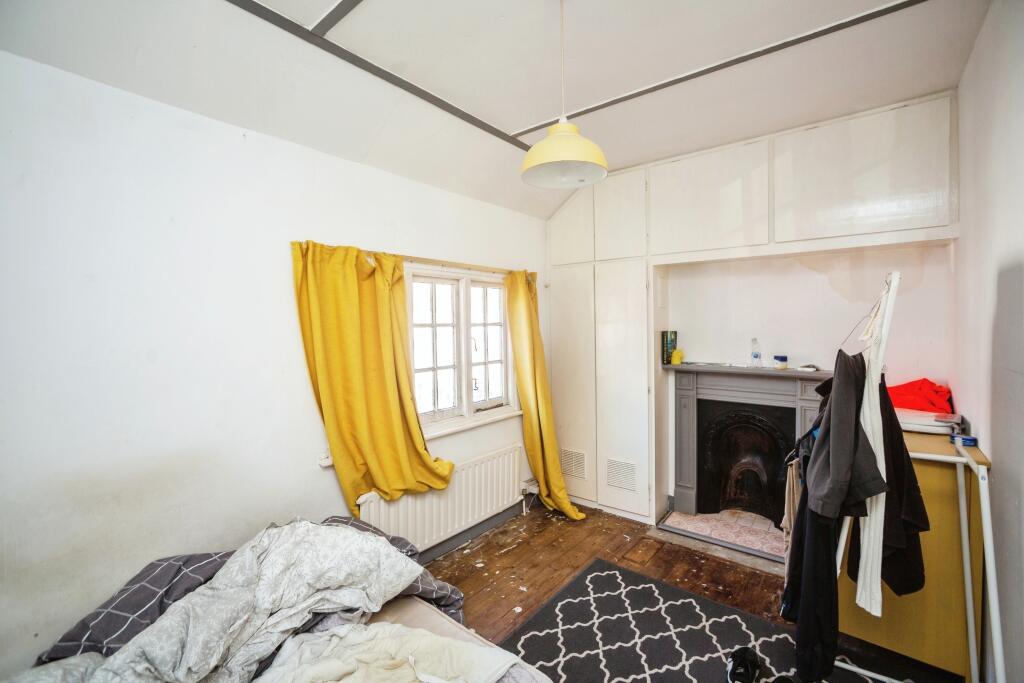 Additional image 10 of Walnut Tree Avenue, Dartford, DA1