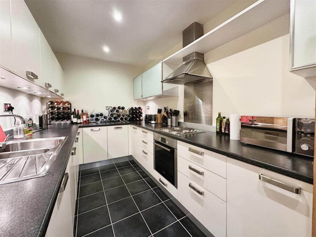 Additional image 5 of Trent Place, Warwick