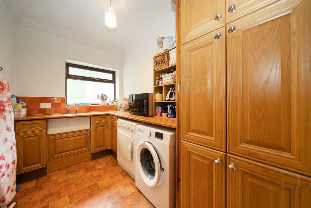 Additional image 19 of Blackfirs Lane, Somerford, Congleton