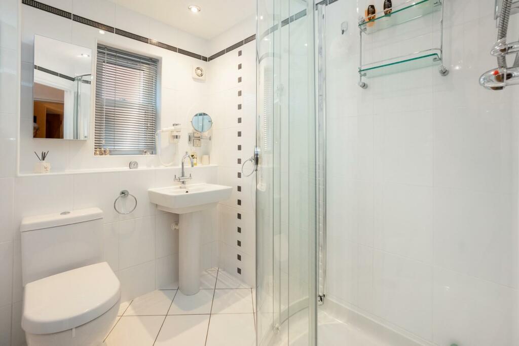 Additional image 10 of Windsor Court, Warwick Road, Stratford-upon-Avon