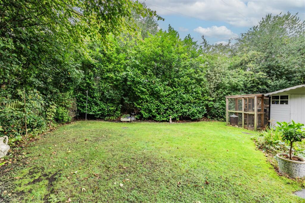 Additional image 37 of Exceptional detached period property tucked away on a quiet leafy road
