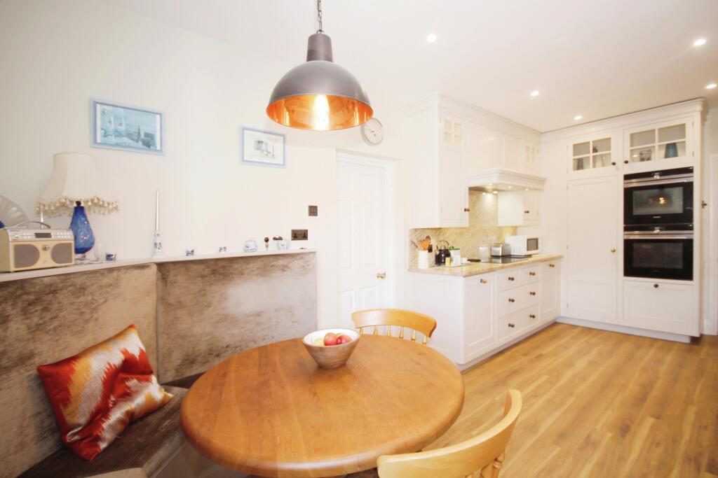 Additional image 4 of Neville Court, Castle Lane, Warwick, Warwickshire, CV34