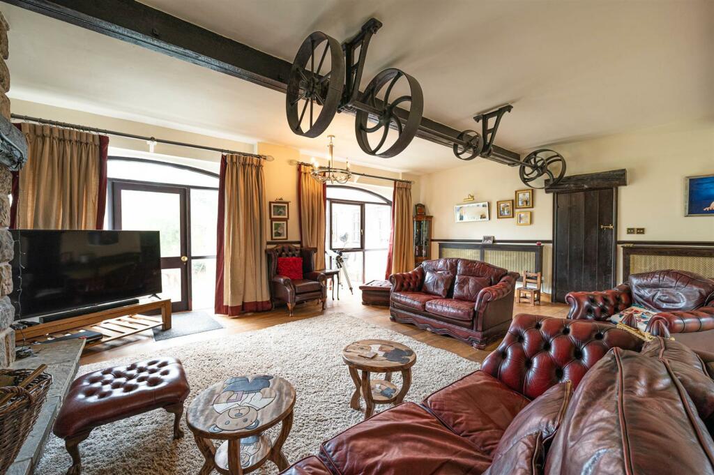 Additional image 10 of Oak Bank Barn, Heatley Lane, Broomhall, Nantwich