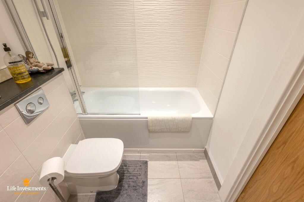 Additional image 32 of Coombe Road, Rugby, Warwickshire, CV23