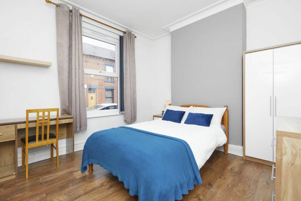 Additional image 17 of Stepping Lane