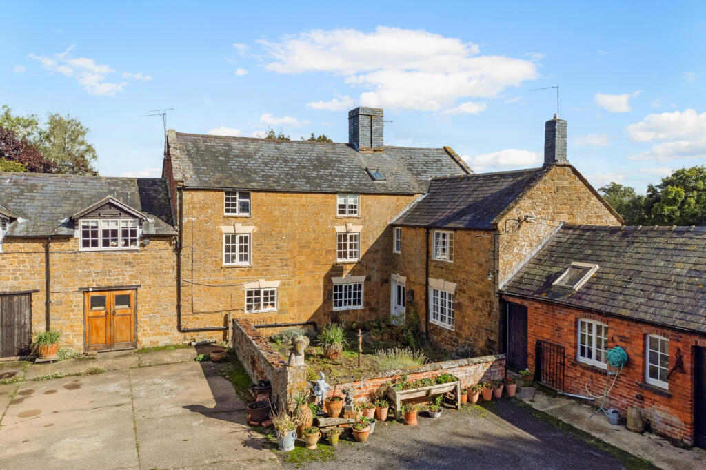 Additional image 8 of Valley Farm, Radway, Warwick