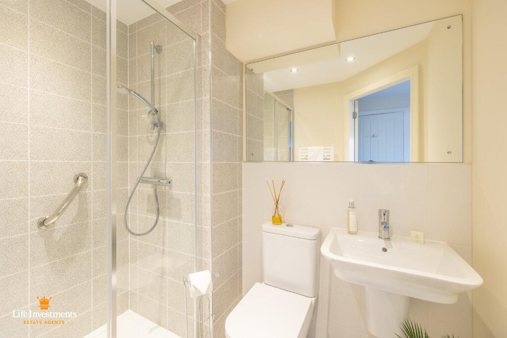 Additional image 9 of Elder Avenue, Rugby, Warwickshire, CV21