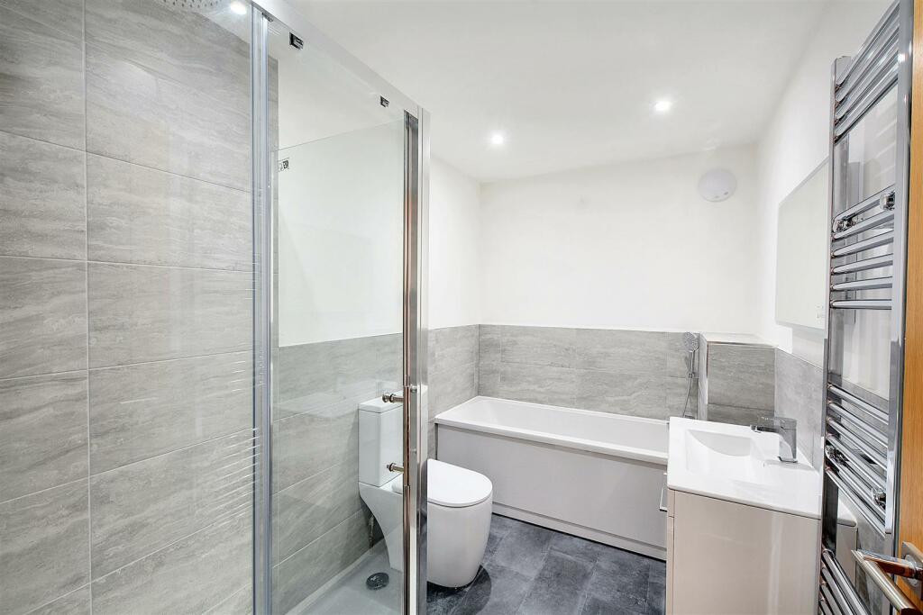 Additional image 15 of Second Avenue, Risley