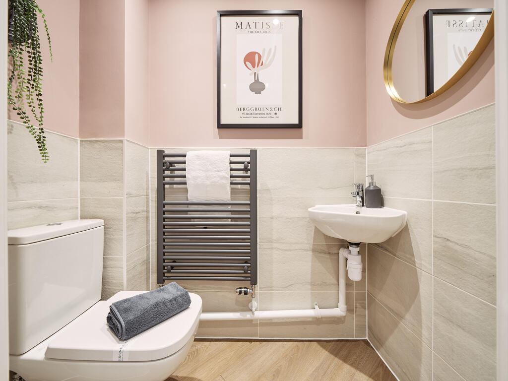 Additional image 8 of Glasshouse Lane,
Kenilworth,
Warwickshire
CV82AJ