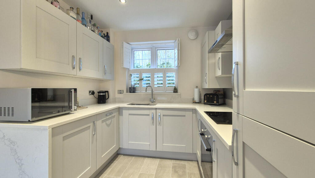 Additional image 11 of Cox Crescent, Long Itchington, CV47