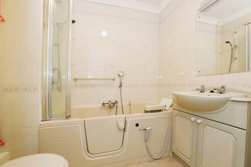 Additional image 6 of Ross Court, Rugby, CV21 3PF