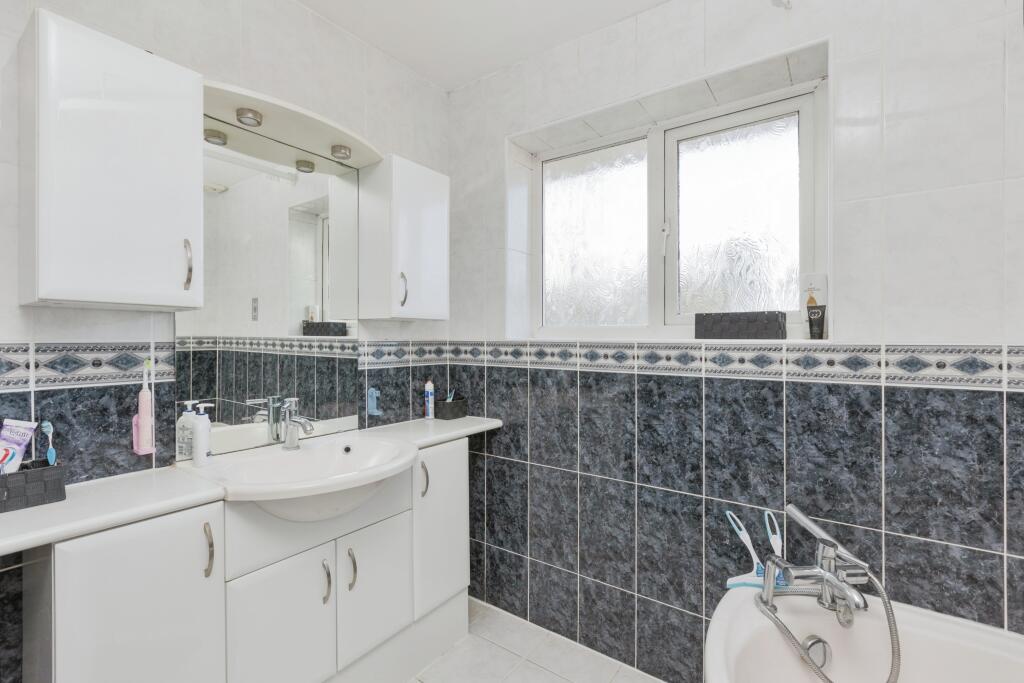 Additional image 14 of Wrotham Road, Meopham, Gravesend, Kent, DA13