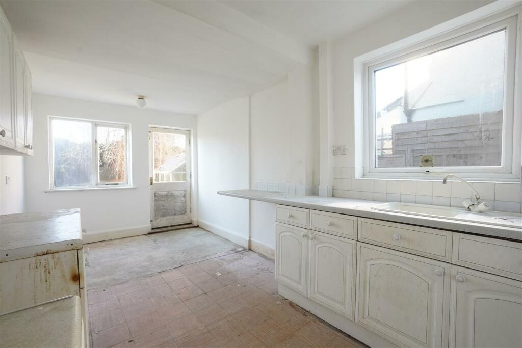 Additional image 5 of Brookvale Road, Stratford-Upon-Avon