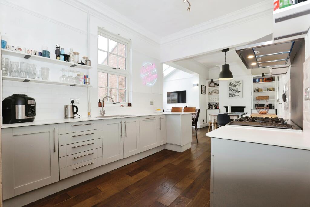 Additional image 2 of Great William Street, Stratford-upon-Avon, Warwickshire, CV37