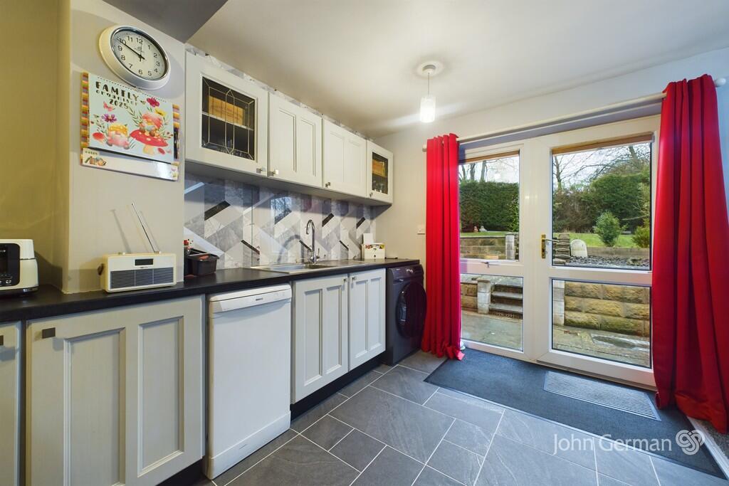 Additional image 11 of Fairfield Crescent, Newhall