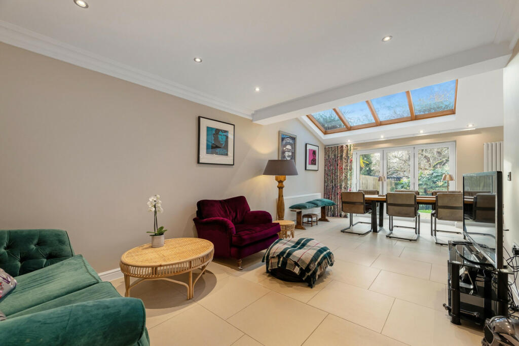 Additional image 11 of The Hall Close, Rugby, Dunchurch CV22 6NP