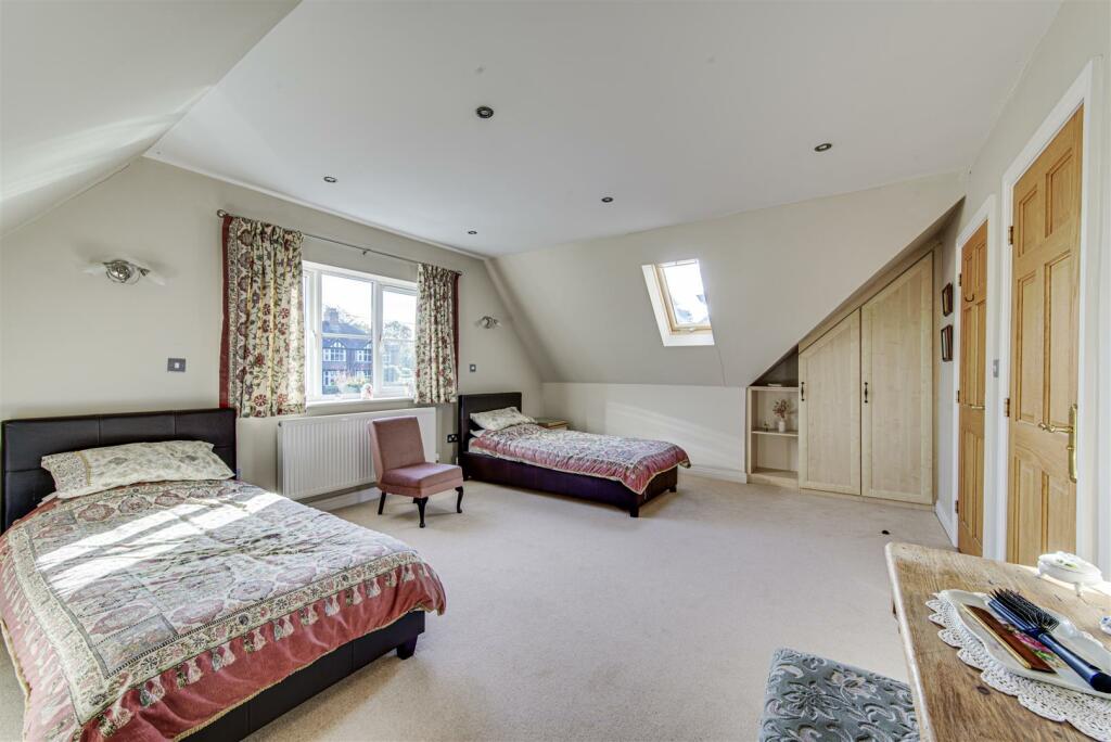 Additional image 45 of Spacious home on the exclusive Blackfirs Lane, Somerford, Congleton