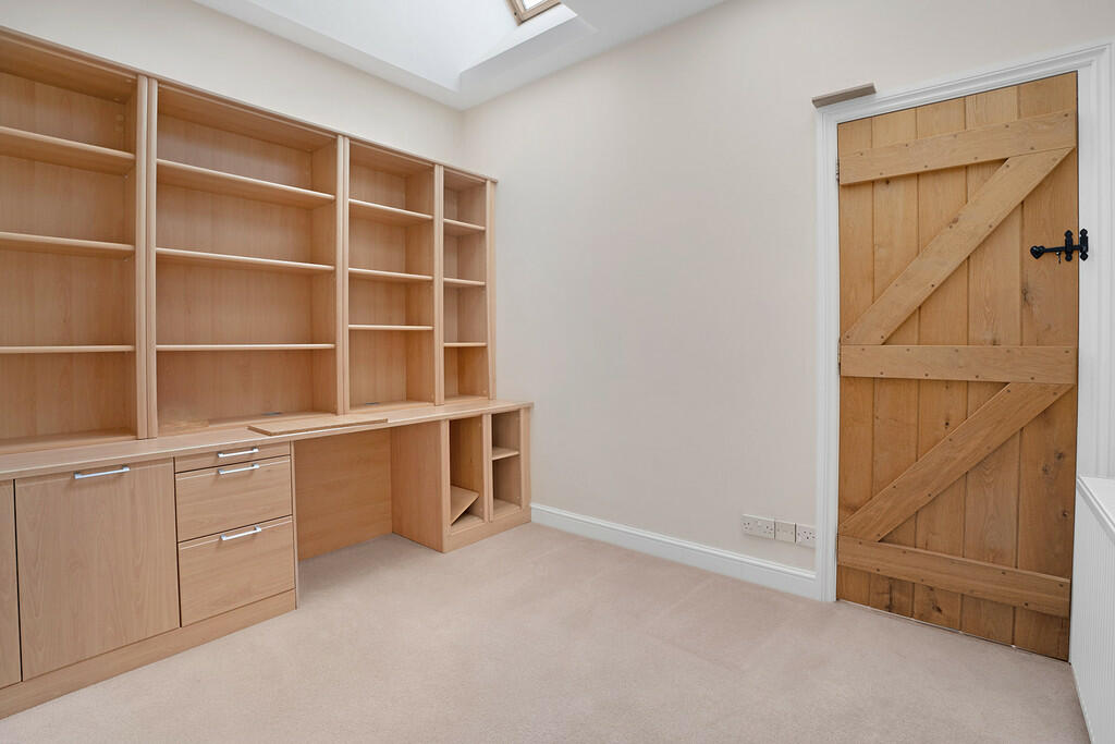 Additional image 13 of Radway