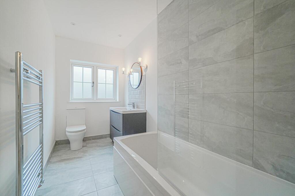 Additional image 4 of Balsall Street, Balsall Common, CV7