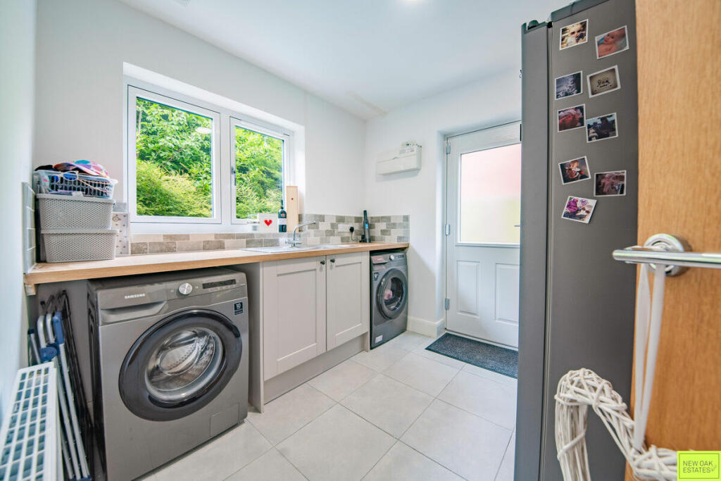 Additional image 9 of Main Road, Stretton, DE55