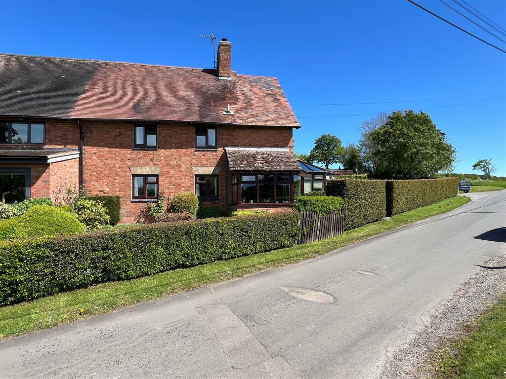 Additional image 35 of The Green, Chesterton, Leamington Spa