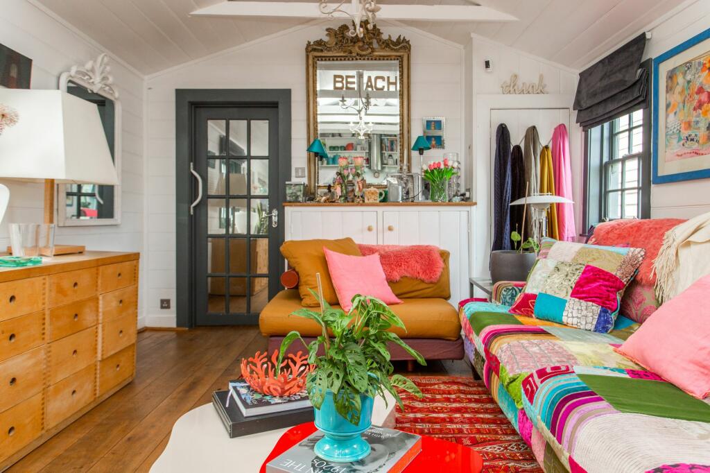 Additional image 24 of Island Wall, Whitstable, CT5