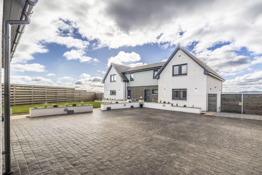 Additional image 32 of The Views, 10 East Pilmore, Invergowrie, DD2 5EL
