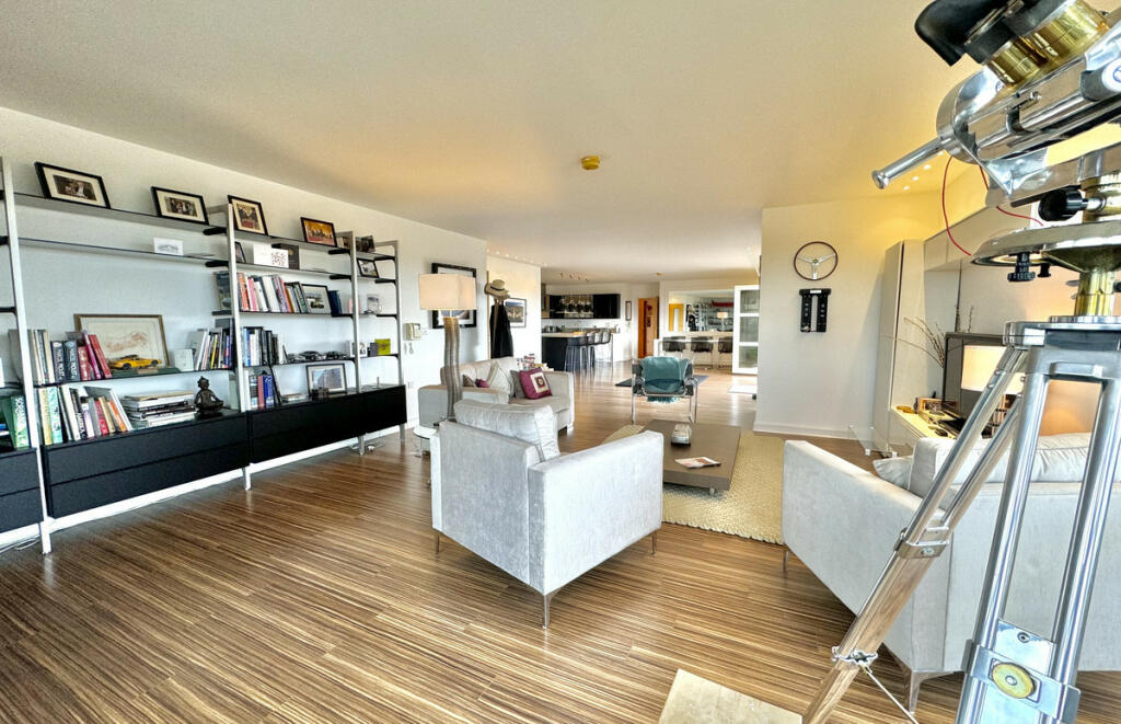 Additional image 8 of Clarendon Avenue, Leamington Spa, Large Penthouse & Roof Terrace