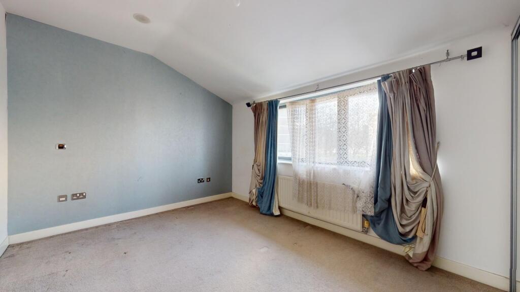 Additional image 10 of Parrock Street, Gravesend, DA12