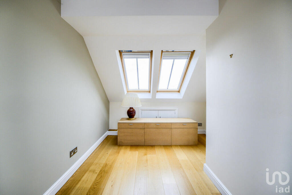 Additional image 8 of St Nicholas Church Street, Warwick, CV34