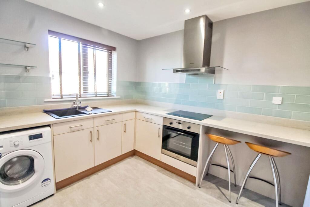 Additional image 7 of Farnham Close, Durham, Durham, DH1 5FL