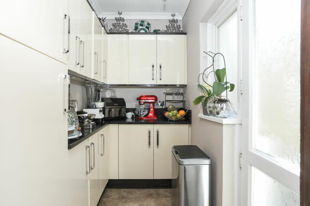 Additional image 10 of Royal Esplanade, Margate, CT9