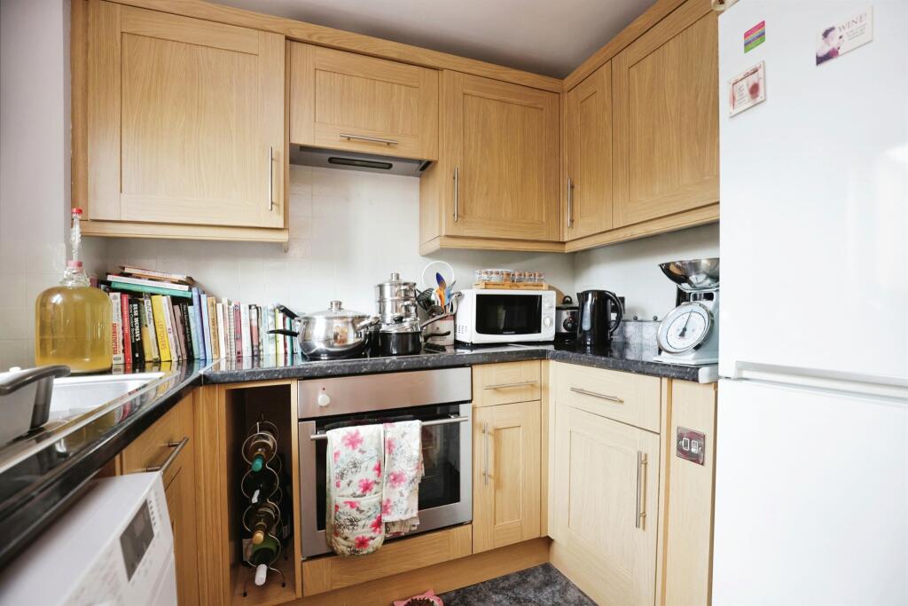 Additional image 3 of Alexandra Court, KENILWORTH