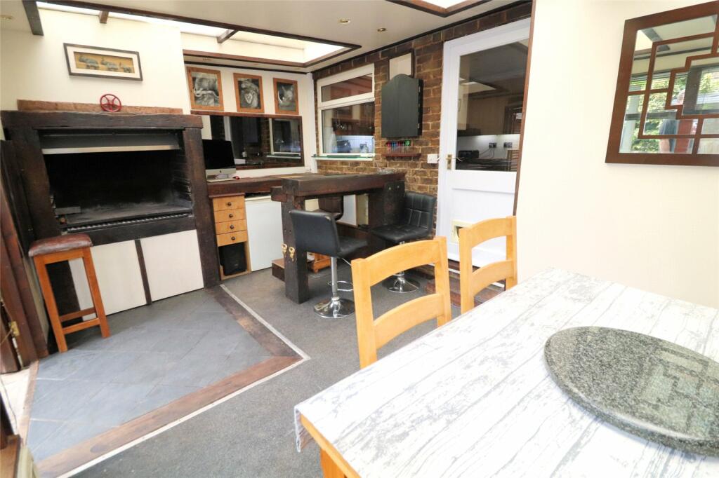 Additional image 14 of Silver Spring Close, Northumberland Heath, Kent, DA8