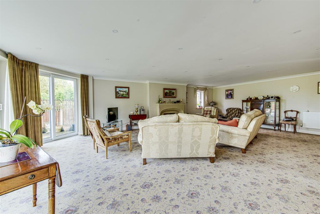 Additional image 14 of Spacious home on the exclusive Blackfirs Lane, Somerford, Congleton
