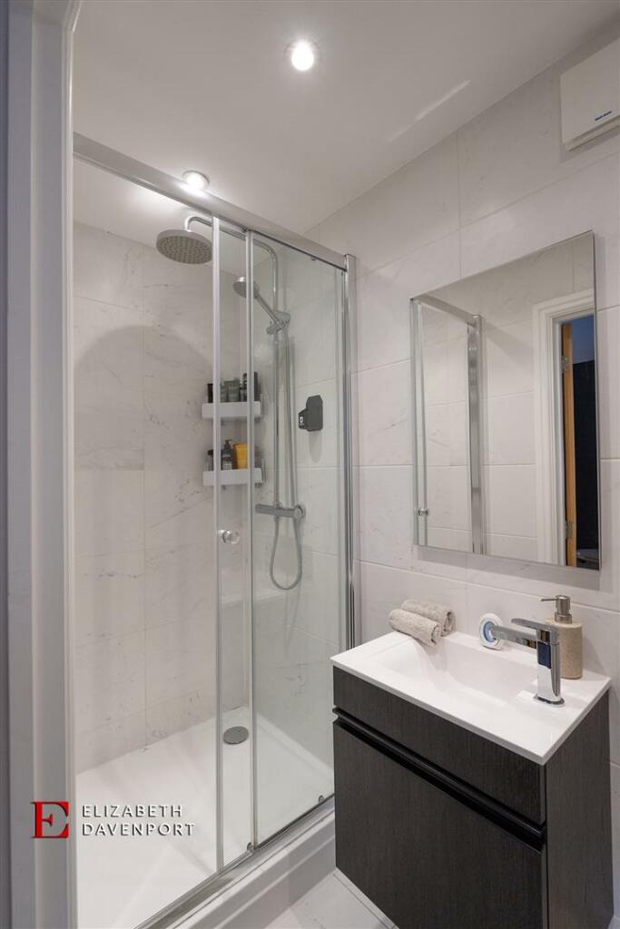 Additional image 18 of North Avenue, Stoke Park