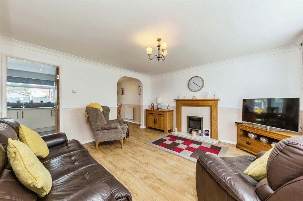 Additional image 3 of Thorn Tree Drive, Crewe, Cheshire, CW1