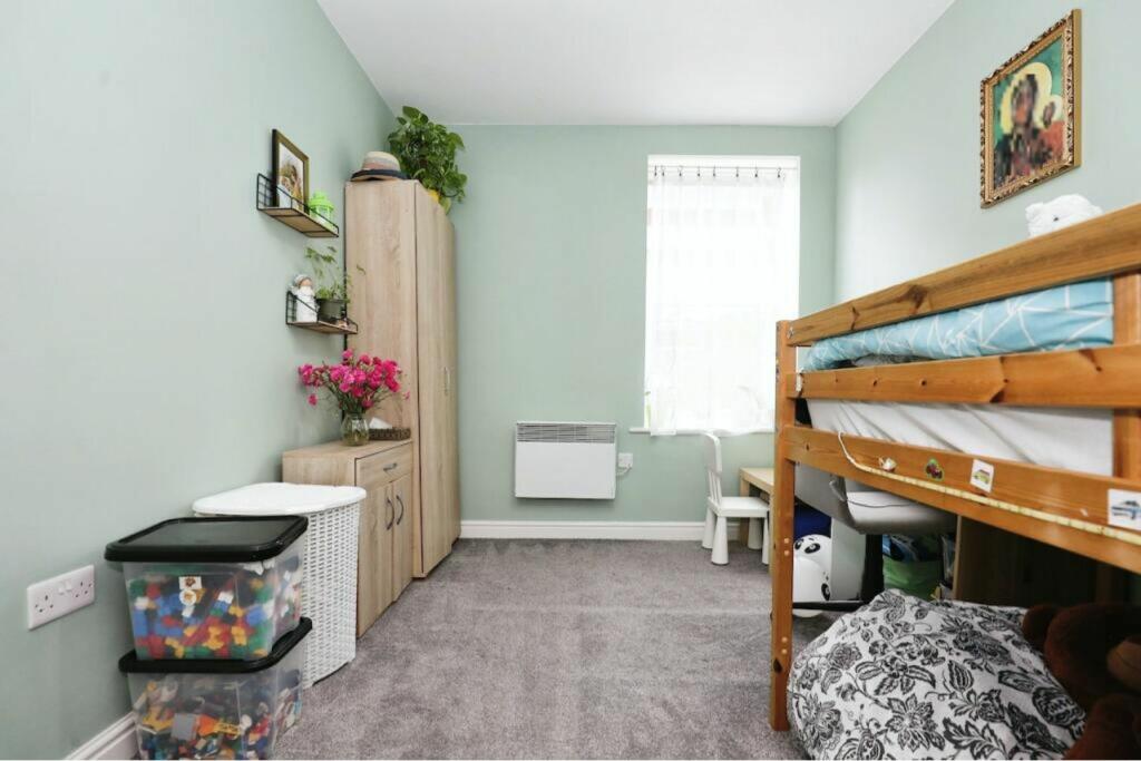 Additional image 10 of Woodside Park, Rugby, CV21