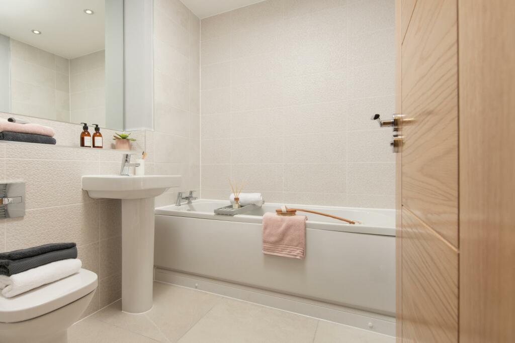 Additional image 12 of Nuneaton,
Warwickshire,
CV11 4DE