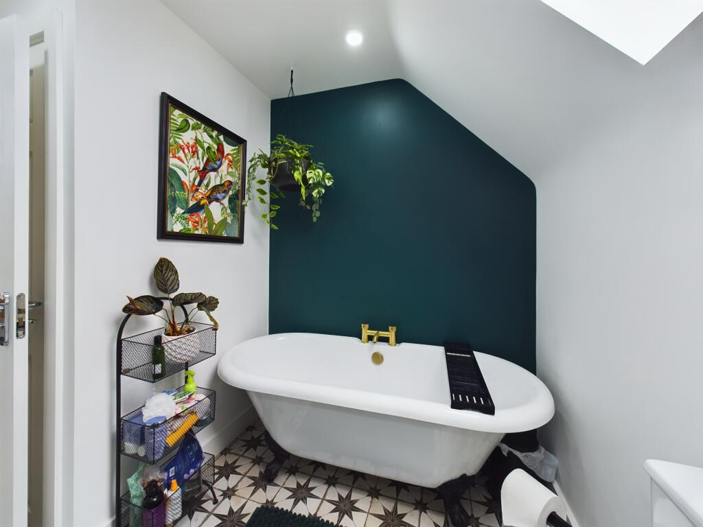 Additional image 25 of Persian Close, City Point